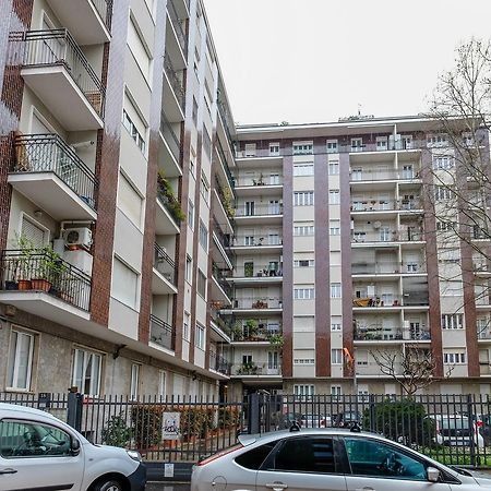 The Best Rent - Tortona Apartment Милан Экстерьер фото